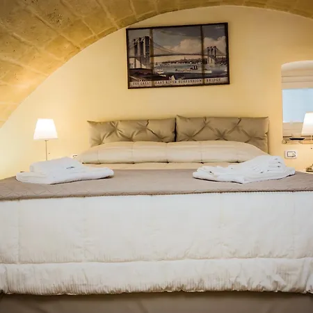 Ulivo Nella Corte Matera